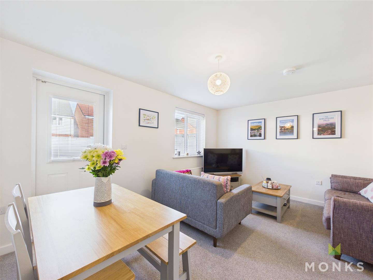 19 Howey Close, Shrewsbury, SY2 5WF SSTC 19 Howey Close, Shrewsbury, SY2 5WF SSTC